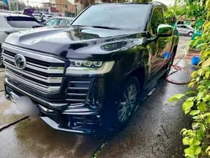 Toyota Land Cruiser VXR V6 2022