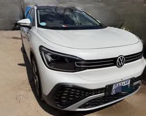 Volkswagen ID.6 Crozz Pro