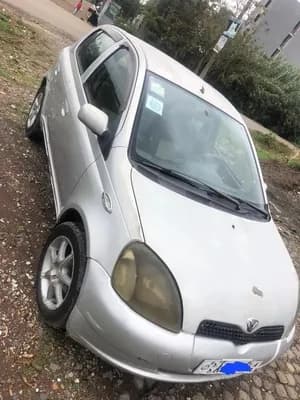 Toyota Vitz 2000 Automatic
