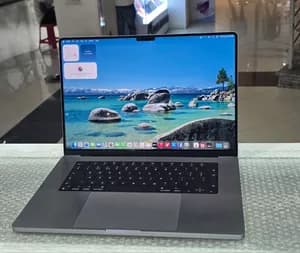 Apple MacBook Pro 16-inch M1 Max
