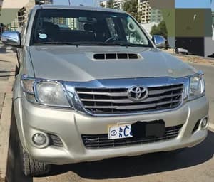 Toyota Hilux Double Cab 2014