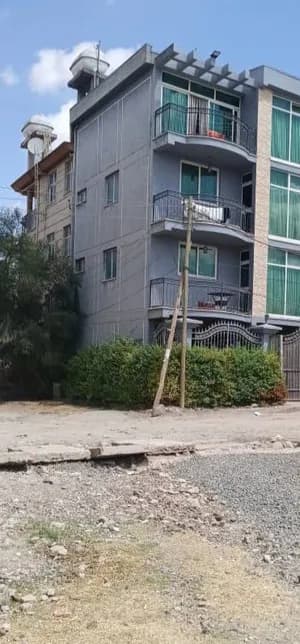 G+3 72sqm House at Summit 72
