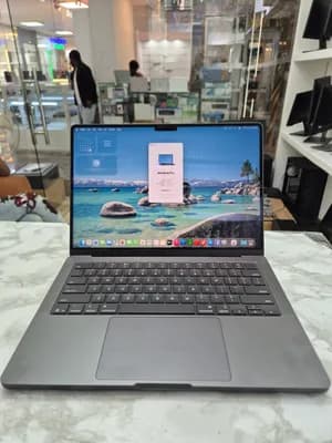 MacBook Pro M5 14.2-inch 1TB 16GB