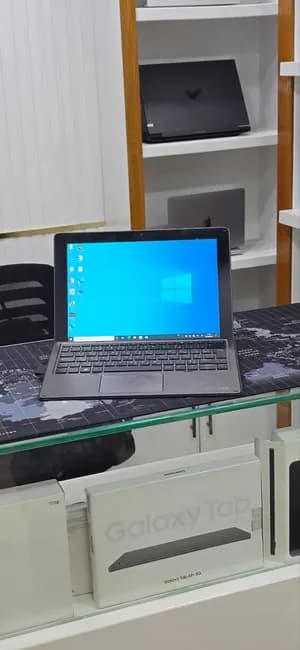 HP Elite X2 Touchscreen Detachable i5
