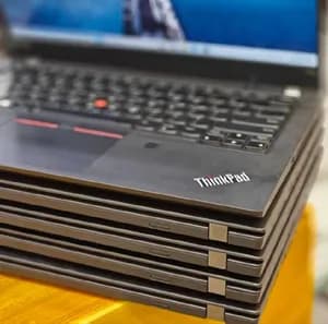 LENOVO Thinkpad P14s Workstation