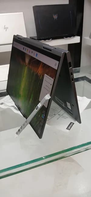 Lenovo Yoga 7 2-in-1 16IML9