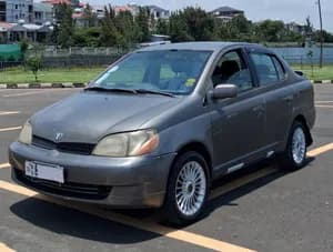 Toyota Platz 2001 Automatic