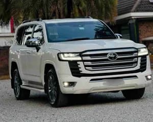 Toyota Land Cruiser V6 VXR 2022
