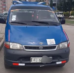 Toyota Dolphin 2LT 2WD Van