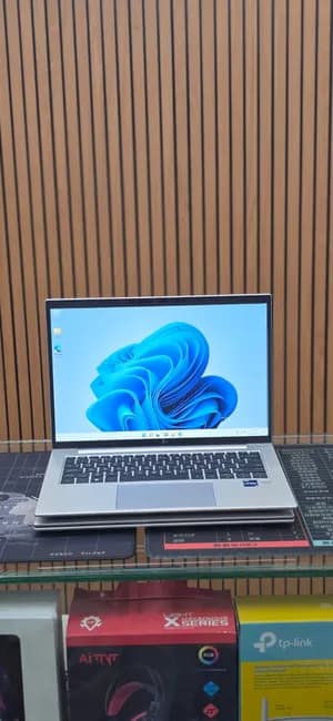 HP EliteBook 840 G10 i7 Laptop