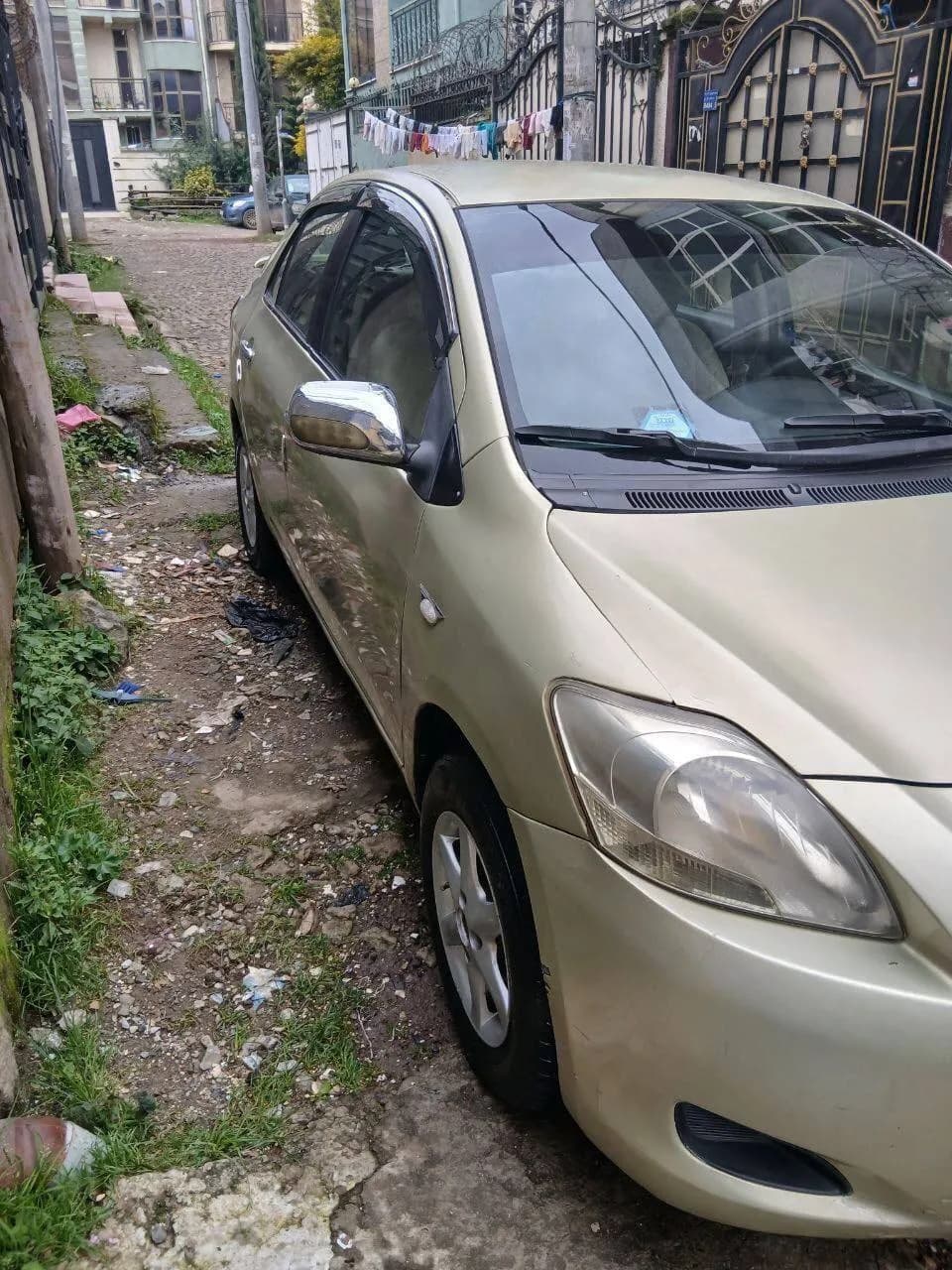 Listing photo 2
