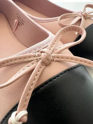 Primark paneled bow ballerina flat