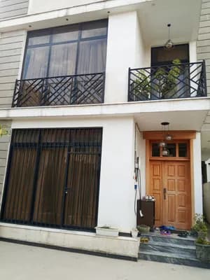 G+1 Compound House in Summit