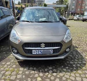 SUZUKI Swift 2024