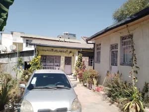 375 sqm Land with House in Bole