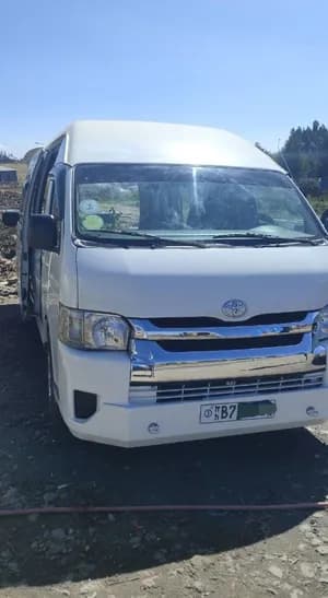 TOYOTA HIGHROOF HIACE