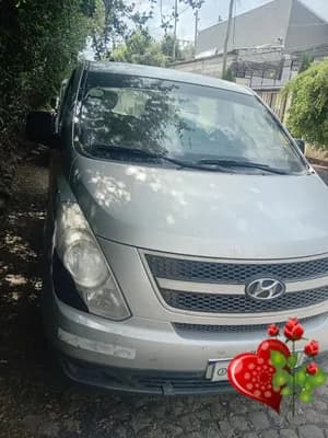 Hyundai H-1 Dolphin Van 2010