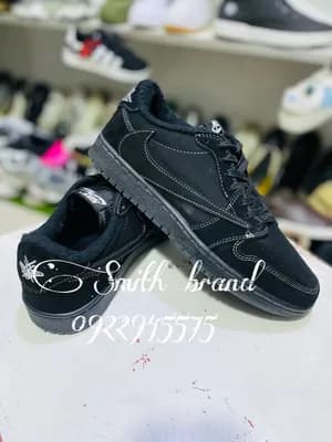 Jordan 1 Travis Scott Sneakers