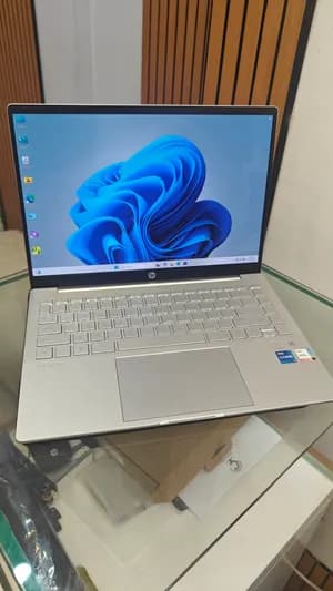 HP Pavilion Plus i7 16GB 512GB