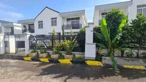 ባንክ ያለበት ሆሴ ሪልስቴት 250 ካሬ