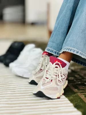 New Balance 9060