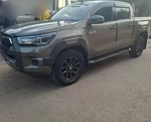 Toyota Hilux Invincible 2.8L Diesel