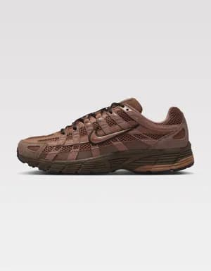 NIKE P6000
