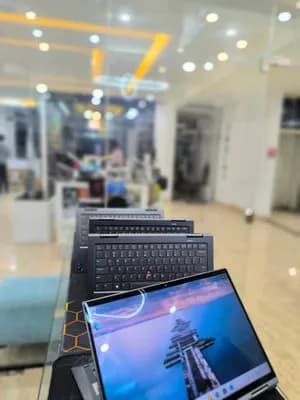Lenovo X1 Yoga Laptop