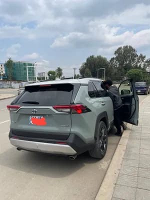Toyota RAV-4 Hybrid 2022