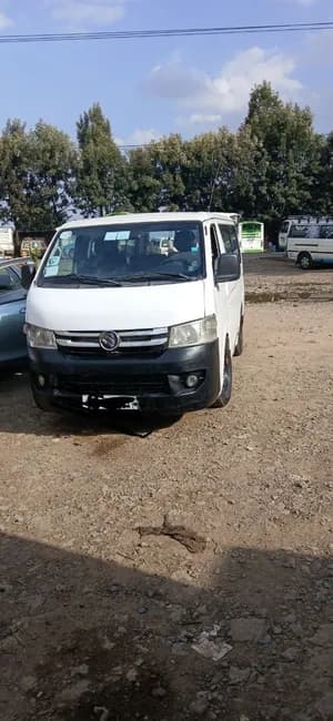 Foton minibus