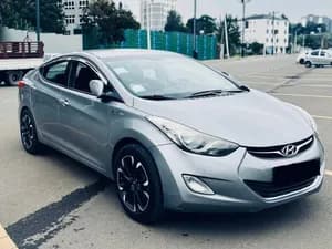 Hyundai Avante 2013 Full Option