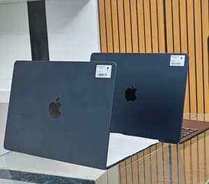 Macbook M4 AIR 2025