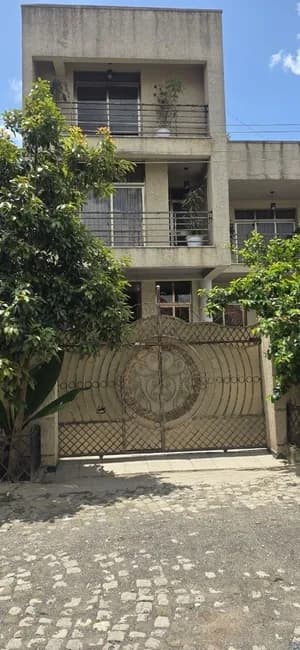 አስቾካይ የሚሽጥ ቤት 250 ካሬ
