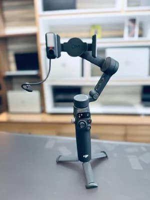 DJI Osmo Mobile 8 Gimbal