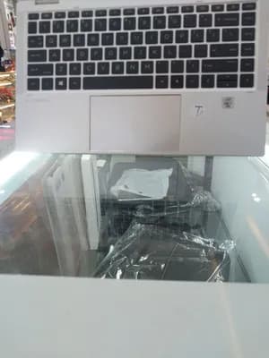 HP Elitebook x360 1040 G7 Notebook pc
