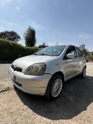 Toyota Vitz 2000