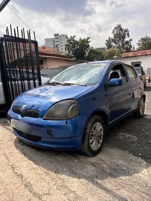 Toyota Vitz 2001