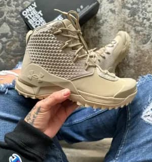 UnderArmour