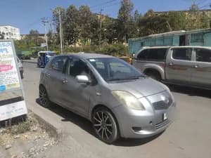 Toyota Yaris Compact 2008 1000cc