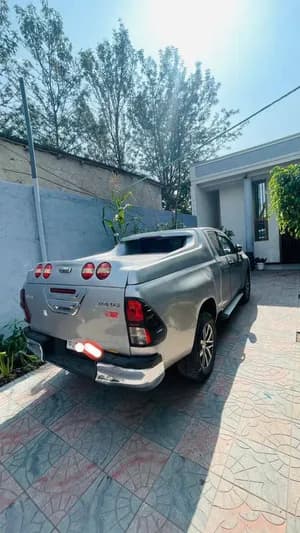 Toyota Hilux Extra Cab