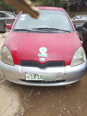 Toyota Vitz 2002