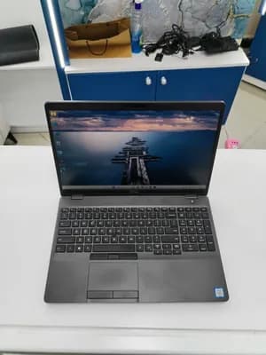 Dell Precision 3541 Workstation Laptop