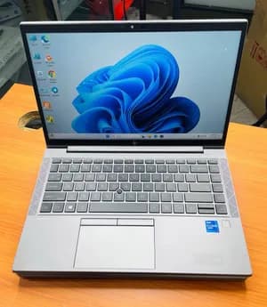 HP ZBook Firefly 14 G8 Laptop