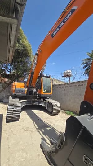 Develon Crawler Excavator DX360LCA-7M
