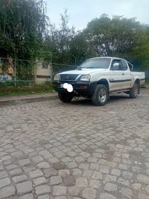 Mitsubishi L200 2002 Manual