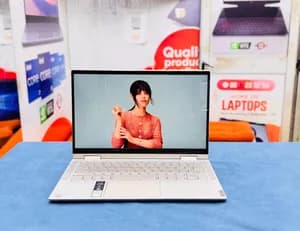 Lenovo Yoga C740-14IML 8GB 512GB 14.1" 2k touch