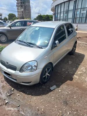 Toyota Vitz 2004