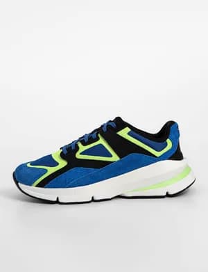 UNDER ARMOUR FORGE