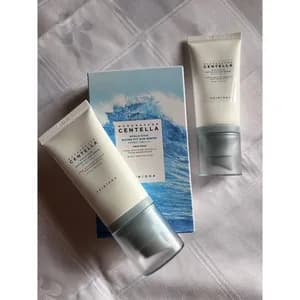 Skin1004 Centella Hyalu Cica Serum SPF 50+