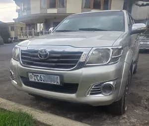 Toyota Hilux Double Cab 2013